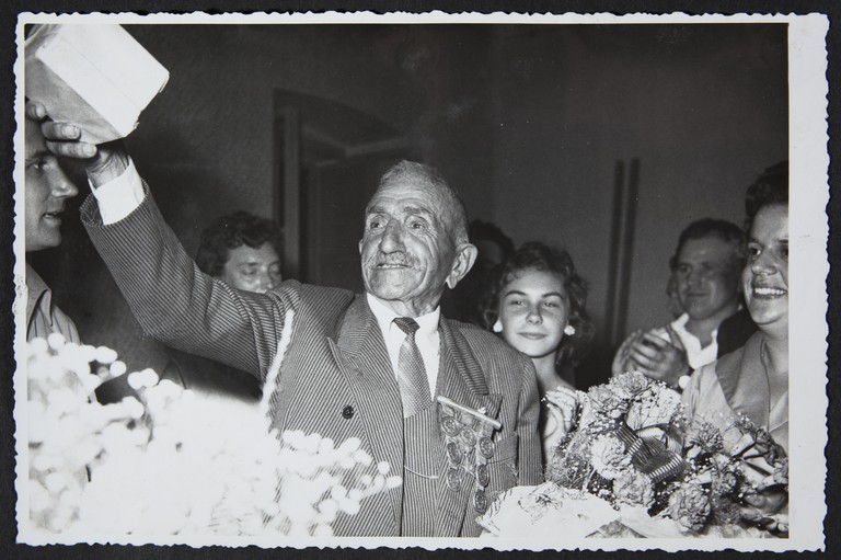 Trieste, luglio 1956, A.N.P.I. provinciale, omaggi ad Alcide Cervi